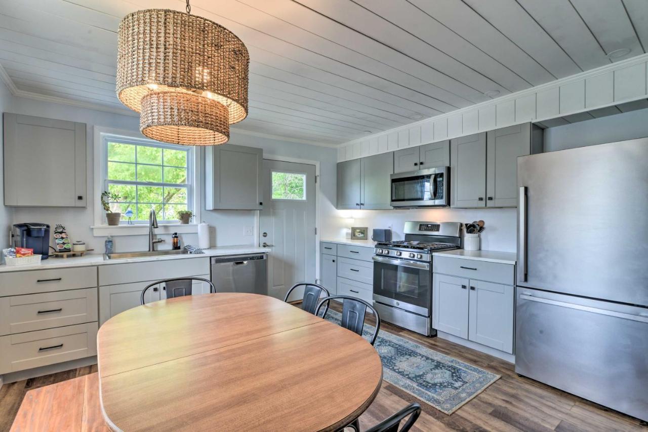 Enchanting Family House With Balcony Less Than 3 Mi To Wvu! 모건타운 외부 사진